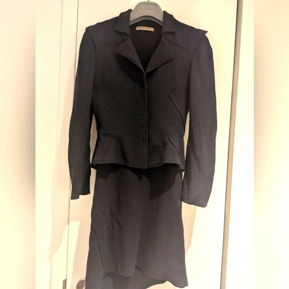 Sophisticated Bottega Veneta Dark Blue Wool Blazer and Skirt Set With Raw Edge